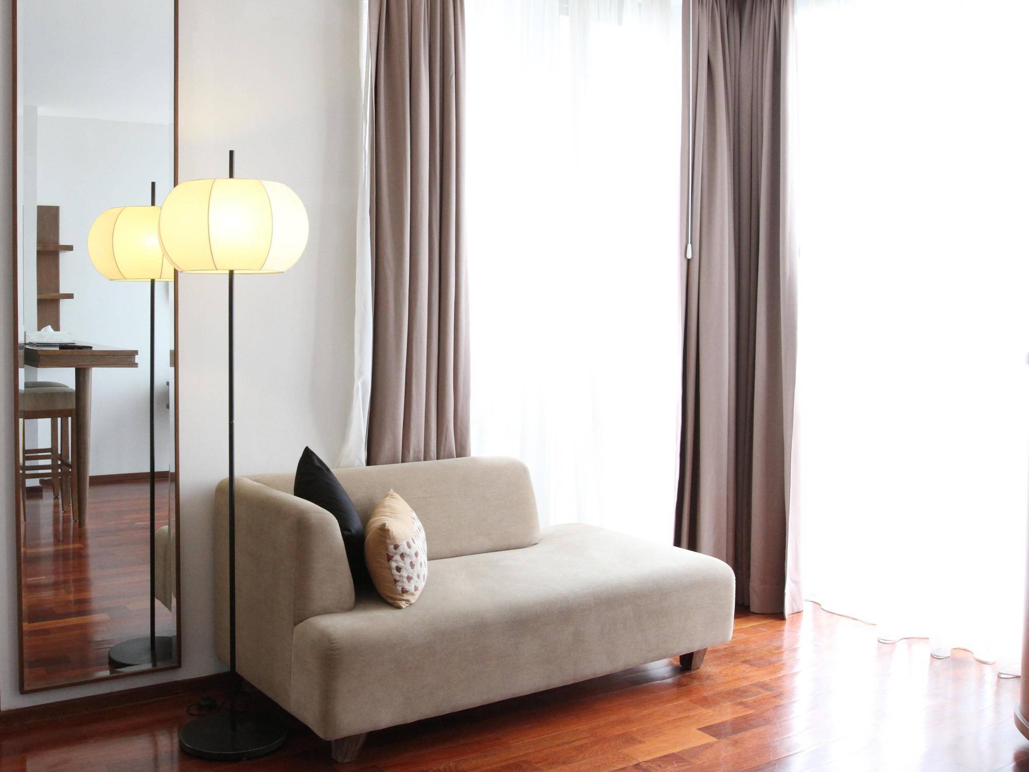 Capital O 852 The Silk At Dago Hotel Bandung Buitenkant foto