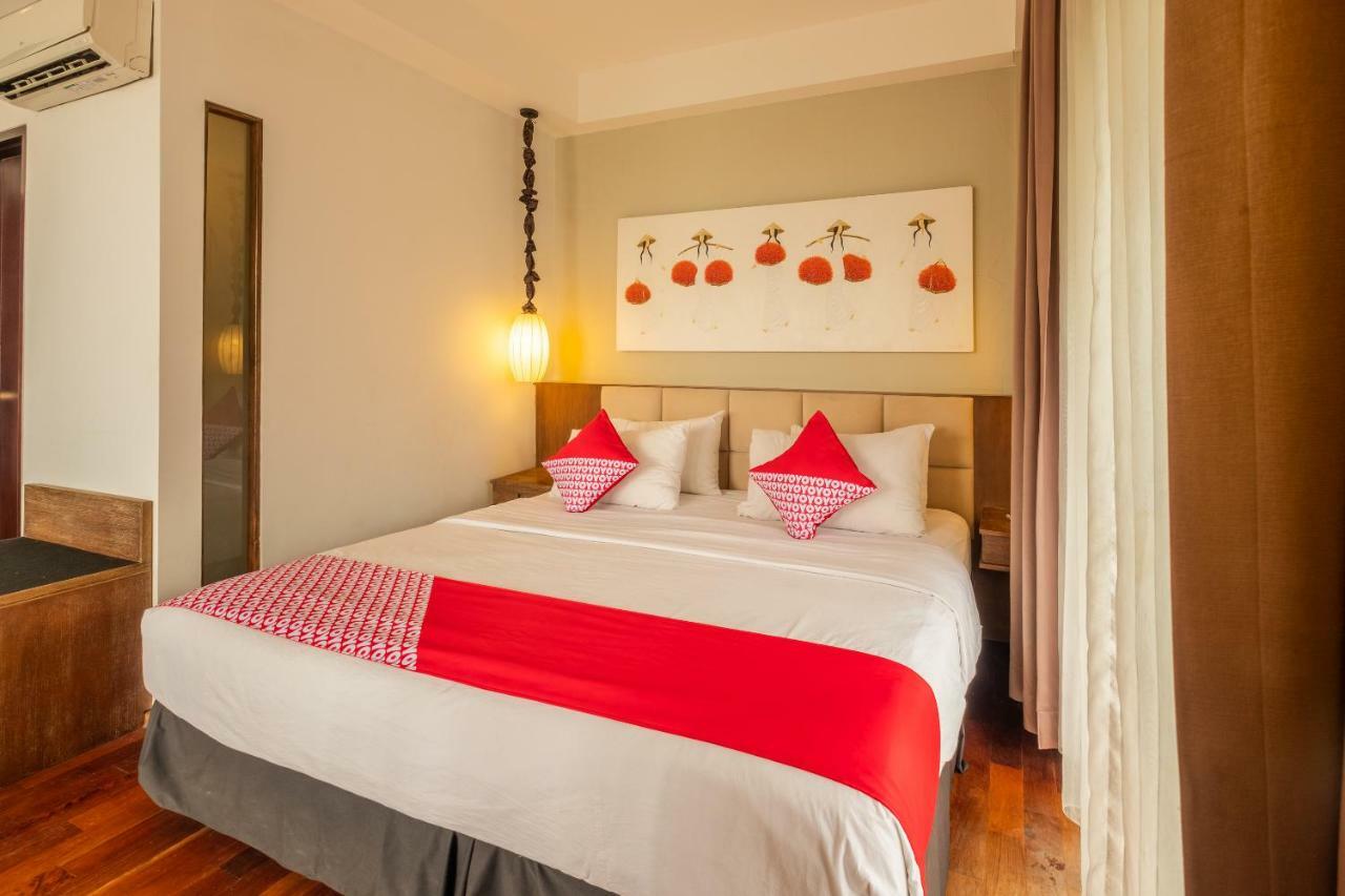 Capital O 852 The Silk At Dago Hotel Bandung Buitenkant foto