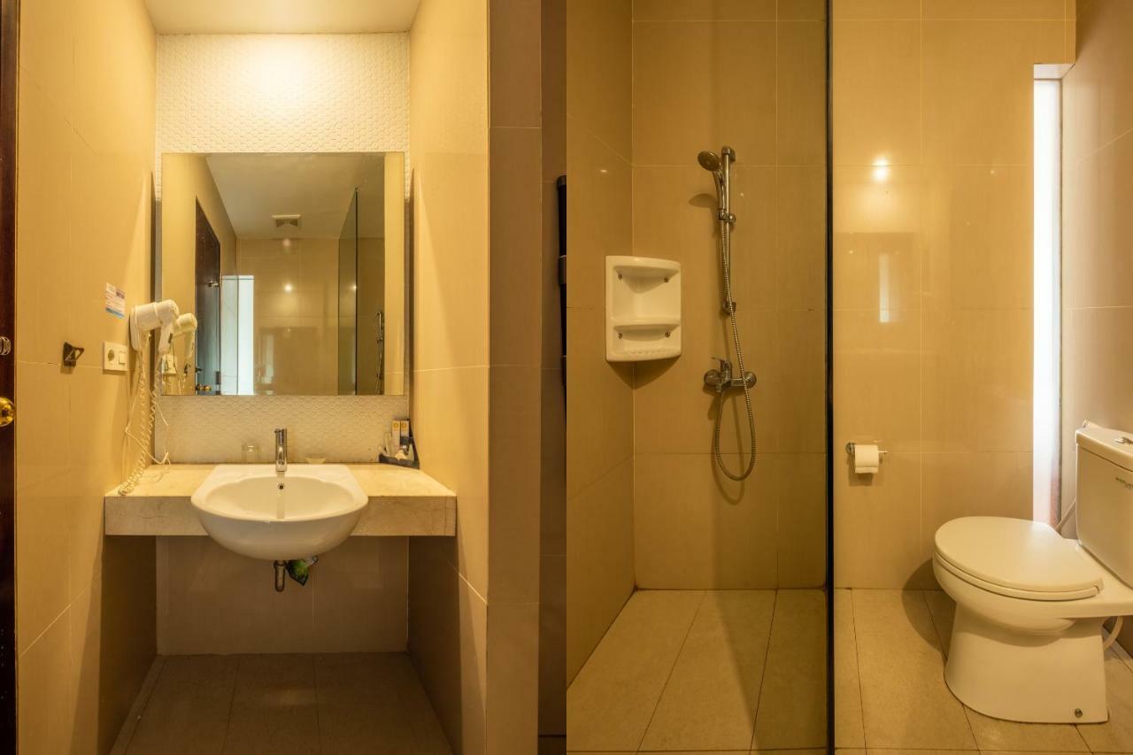 Capital O 852 The Silk At Dago Hotel Bandung Buitenkant foto