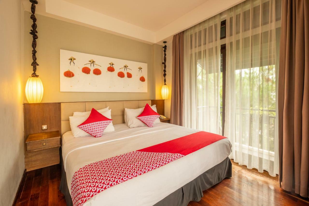 Capital O 852 The Silk At Dago Hotel Bandung Buitenkant foto